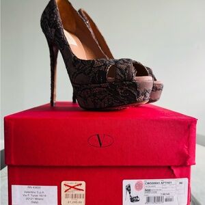 Valentino Women's Elegant Black Lace Peep-Toe Heels